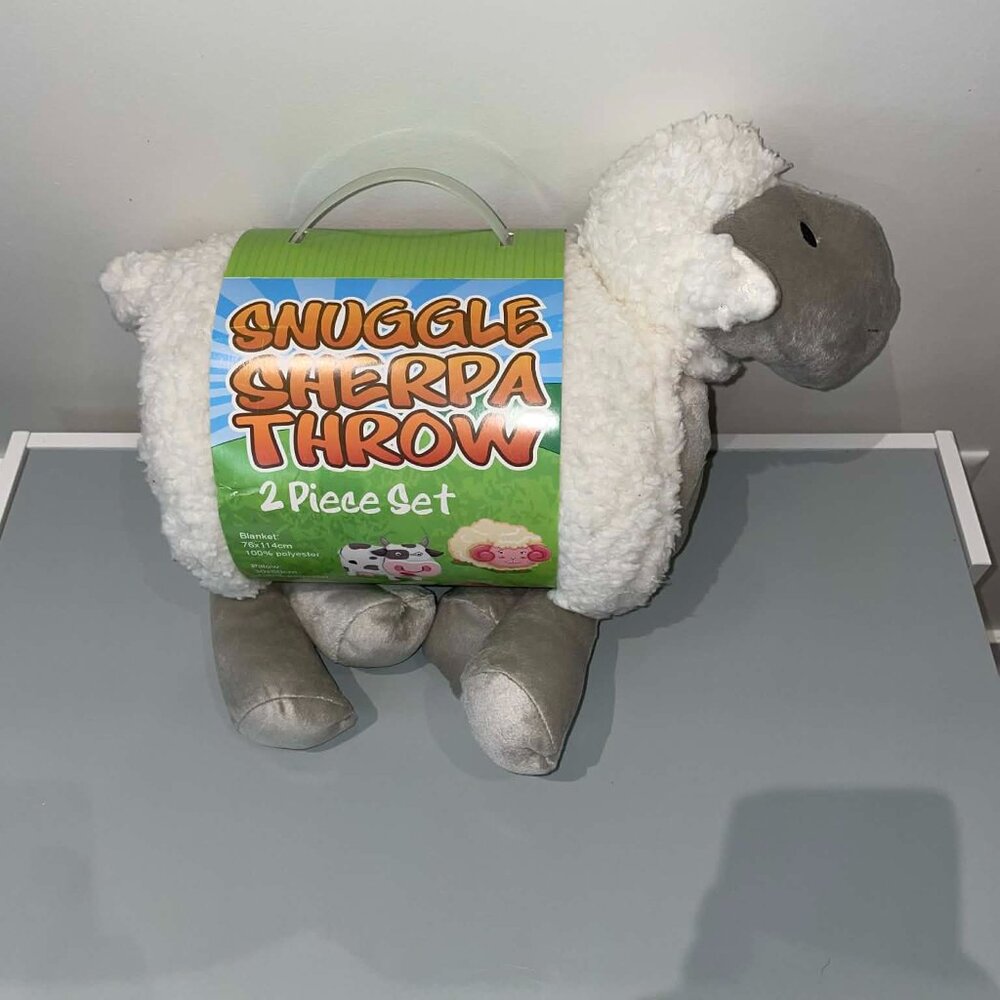 Snuggle Sherpa Throw Blanket - Lamb - New with tags